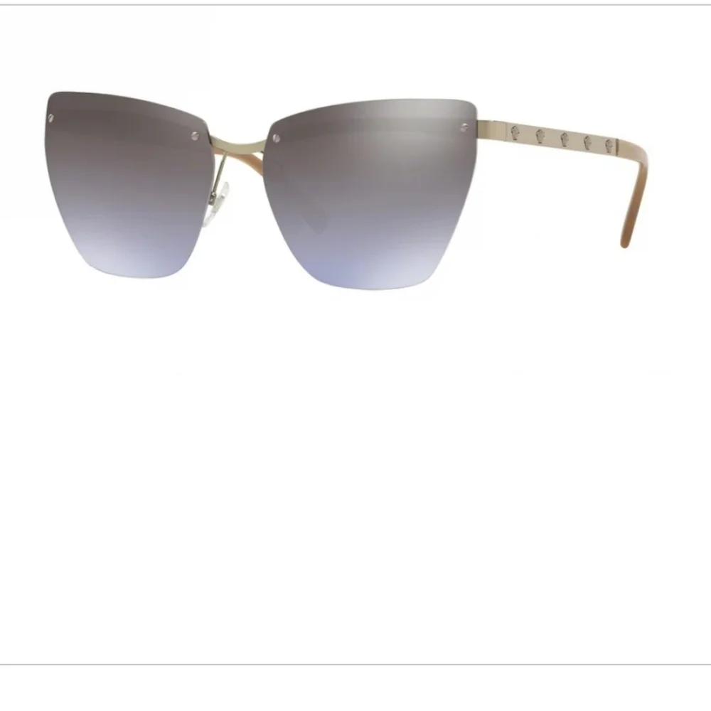 Versace nwot 2190